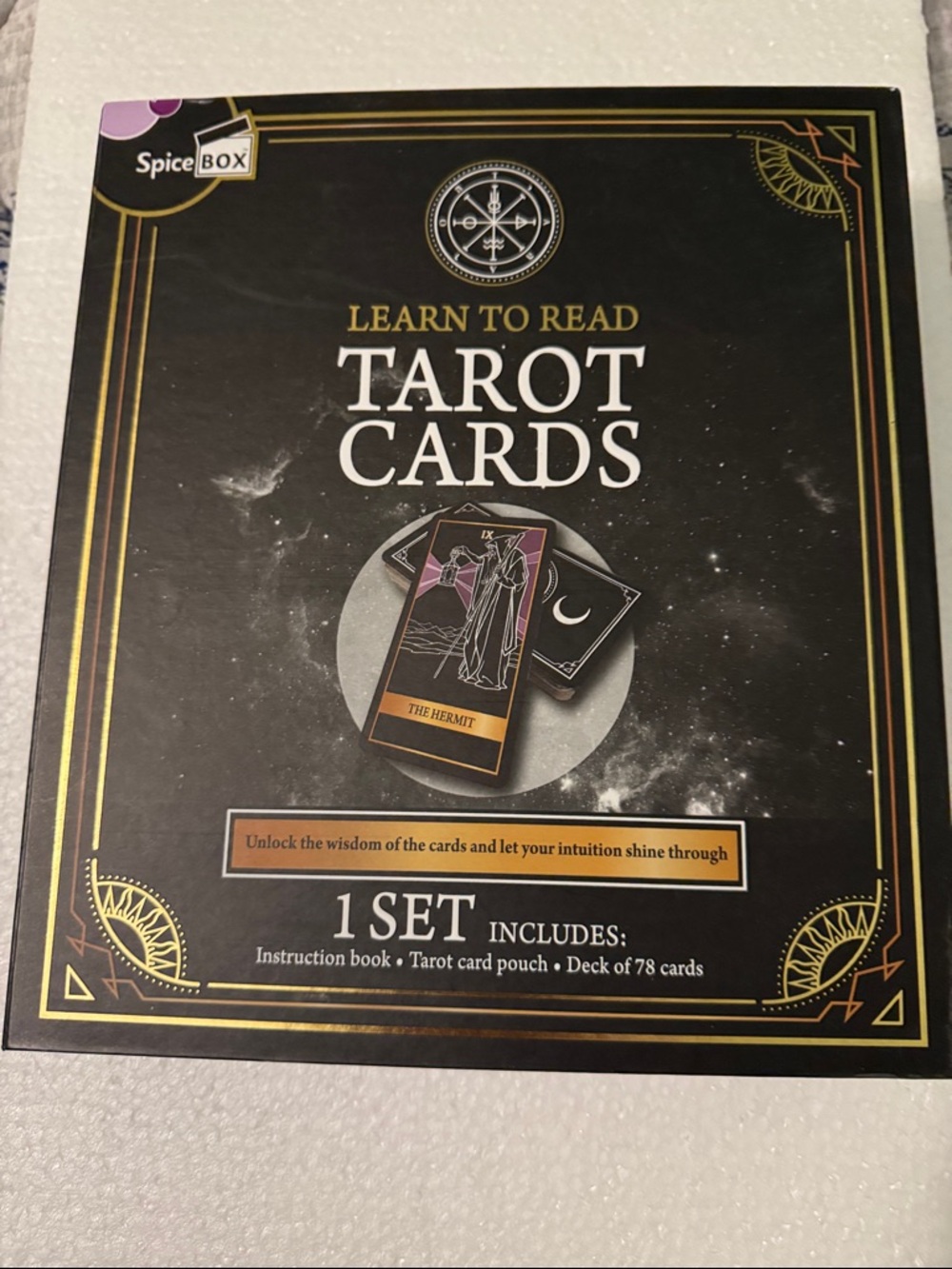 Learn to Read Tarot Cards - Black & Gold Deck Set